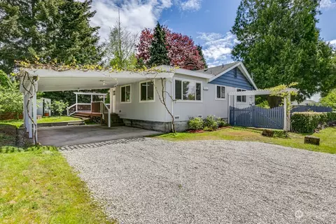 154 SW 142nd St, Burien, WA 98166