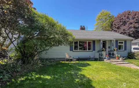 9719 33rd Ave SW, Seattle, WA 98126