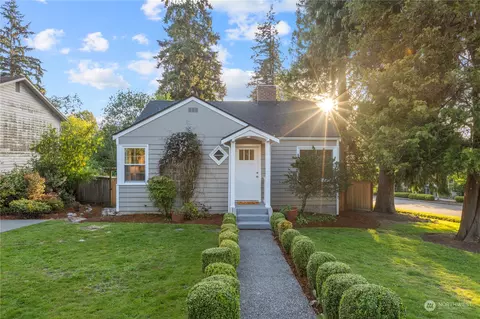 14357 36th Ave NE, Seattle, WA 98125