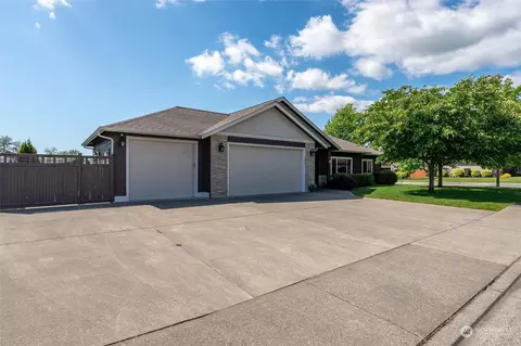 5377 Shields Rd, Ferndale, WA 98248