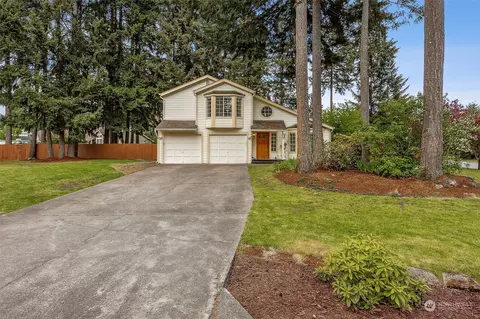 11407 206th Avenue Ct E, Bonney Lake, WA 98391