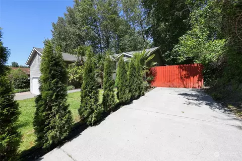 Exterior - 1211 232nd Pl SW, Bothell, WA 98021 photo 7 of 7