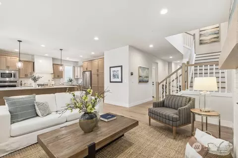 Living - 17320 93rd Ave NE, Bothell, WA 98011 photo 1 of 3