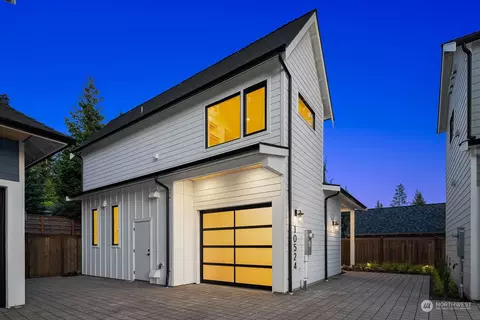 10524 128th Ave NE, Kirkland, WA 98033