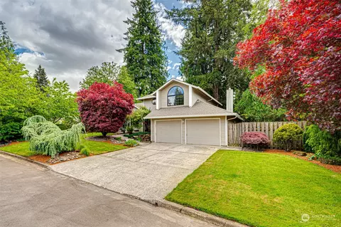 8205 NE 96th St, Vancouver, WA 98662