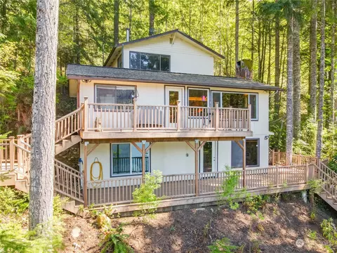 361 N Marine View Dr, Hoodsport, WA 98548