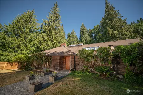 1452 Lowe Ave, Bellingham, WA 98229