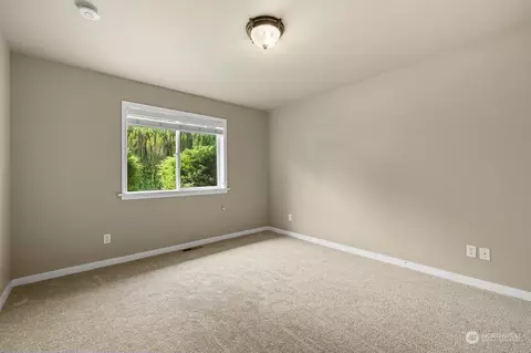 Bedroom - 509 Ave Tamarack Ave, Everett, WA 98203 photo 1 of 4
