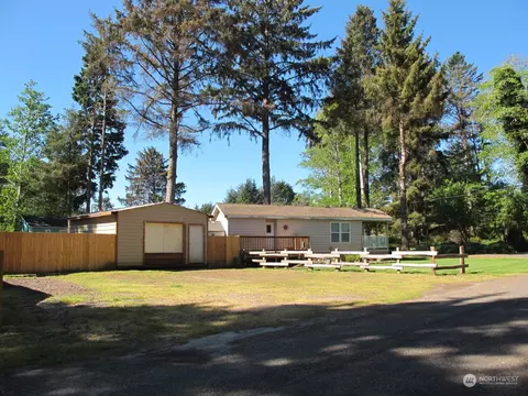 1202 281st Pl, Ocean Park, WA 98640