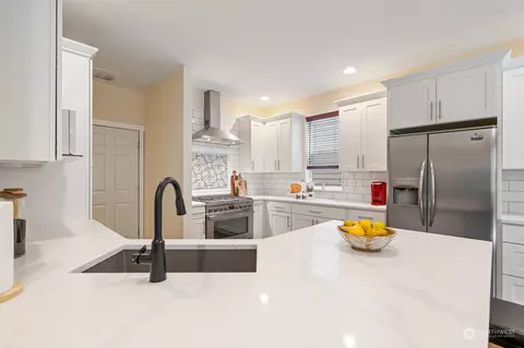 Kitchen - 3312 171st Pl SE, Bothell, WA 98012 photo 2 of 3