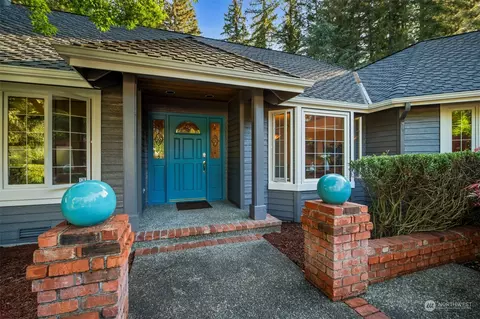 25825 NE 25th St, Redmond, WA 98053