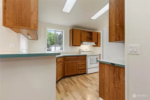 22114 131st St E, Bonney Lake, WA 98391 photo 10