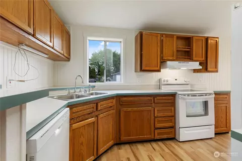 22114 131st St E, Bonney Lake, WA 98391 photo 11