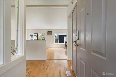 22114 131st St E, Bonney Lake, WA 98391 photo 3