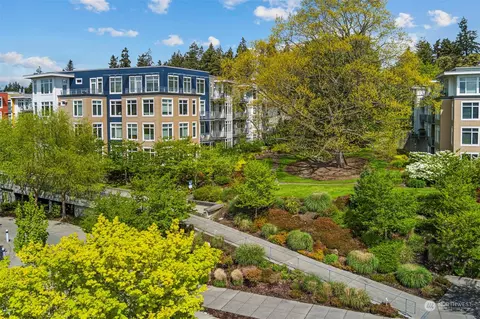 190 Harbor Square Loop #C-333, Bainbridge Island, WA 98110