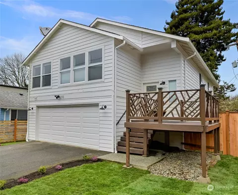 210 N 87th St, Seattle, WA 98103