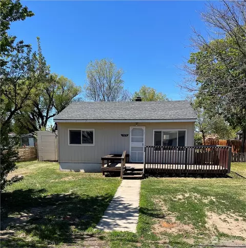 209 N Spokane St, Kittitas, WA 98934