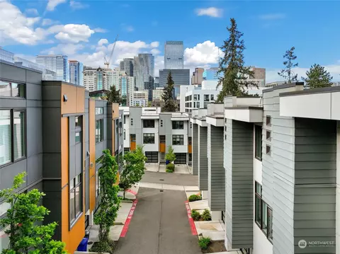 188 107th Ln SE #18, Bellevue, WA 98004