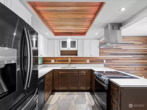 19211 40th Ave W #F2, Lynnwood, WA 98036