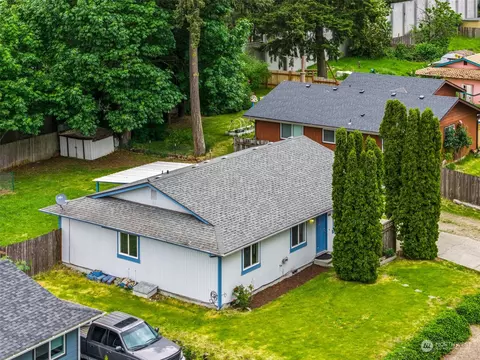 8840 Quinault Loop NE, Olympia, WA 98516