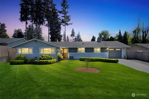 12113 SE 43rd St, Bellevue, WA 98006