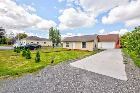 327 Clay St NW, Auburn, WA 98001