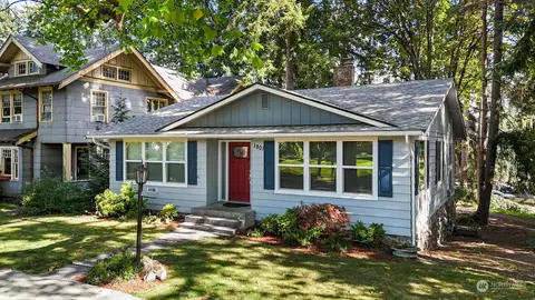 1901 N Anderson St, Tacoma, WA 98406