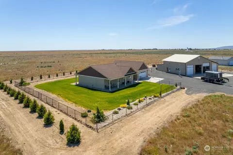 19869 Road C3 NE, Soap Lake, WA 98851