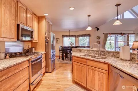 63 Memory Ln, Sequim, WA 98382 photo 17