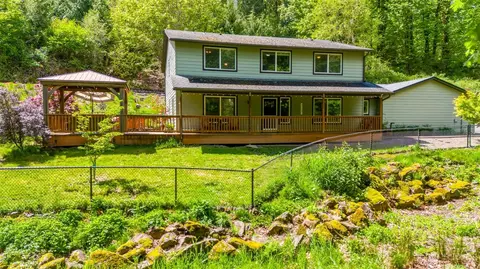 7585 Westside Hwy, Castle Rock, WA 98611