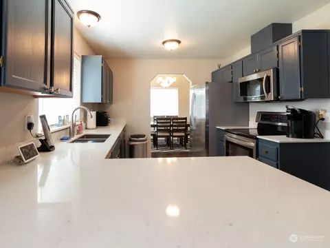5512 209th St E, Spanaway, WA 98387 photo 9