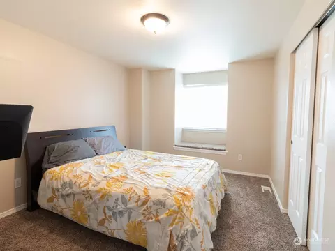 5512 209th St E, Spanaway, WA 98387 photo 18
