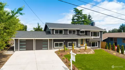 14128 NE 72nd St, Redmond, WA 98052