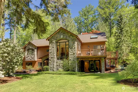 23503 NE 61st St, Redmond, WA 98053