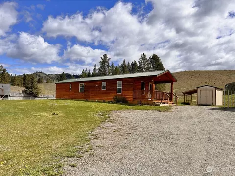 22 Heron Loop Rd, Republic, WA 99166