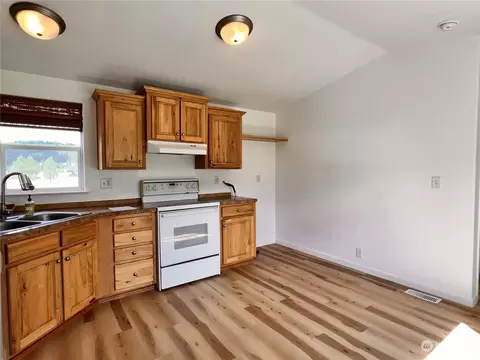 22 Heron Loop Rd, Republic, WA 99166 photo 4