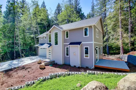 307 Sudden Valley Dr, Bellingham, WA 98229