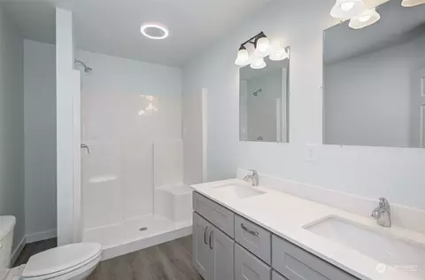 Bath - 306 W Walnut St, Waterville, WA 98858 photo 2 of 3