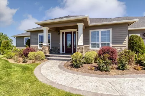 Exterior - 602 Summers Cir, Walla Walla, WA 99362 photo 3 of 5