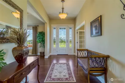 Entry Way - 602 Summers Cir, Walla Walla, WA 99362 photo 1 of 2