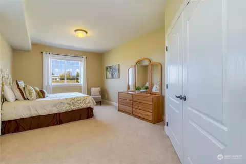 Bedroom - 602 Summers Cir, Walla Walla, WA 99362 photo 3 of 4