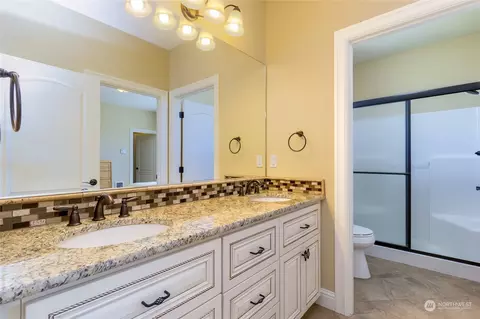 Bath - 602 Summers Cir, Walla Walla, WA 99362 photo 1 of 5