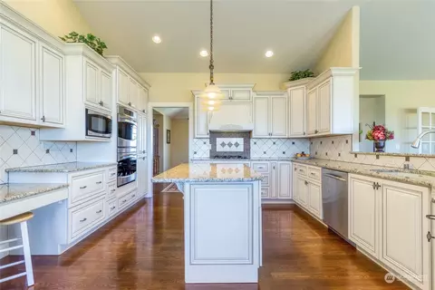 Kitchen - 602 Summers Cir, Walla Walla, WA 99362 photo 2 of 6