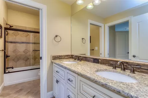 Bath - 602 Summers Cir, Walla Walla, WA 99362 photo 5 of 5