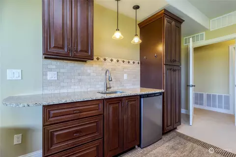 Kitchen - 602 Summers Cir, Walla Walla, WA 99362 photo 6 of 6