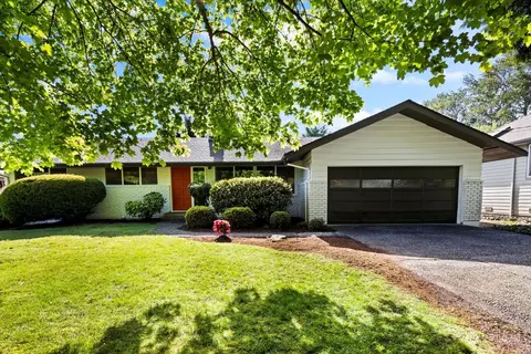 12017 155th Ave SE, Renton, WA 98059