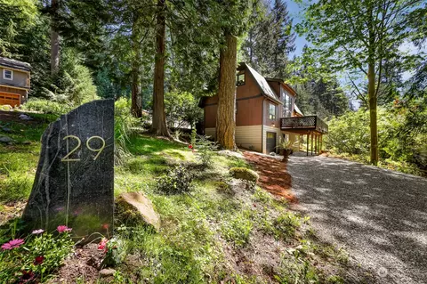 29 Oakcrest Cir, Bellingham, WA 98229