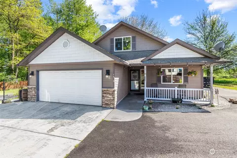 1408 S River Rd, Kelso, WA 98626