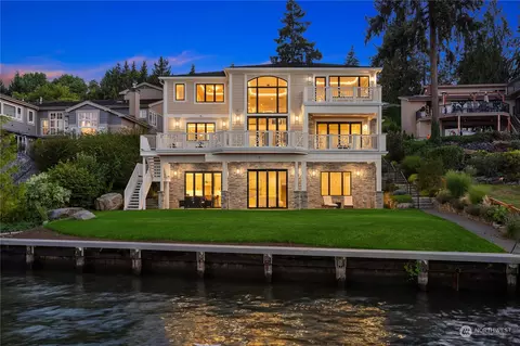 7260 N Mercer Way, Mercer Island, WA 98040