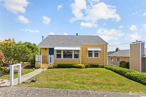 1328 Vandalia Ave, Bremerton, WA 98310